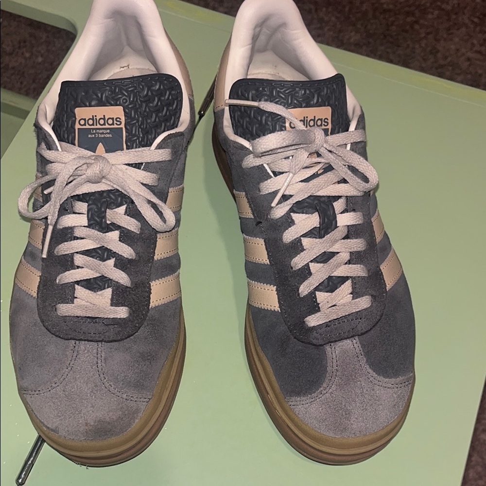 Adidas Gray Suede Sneakers with Cream Stripes and Gum Outsole